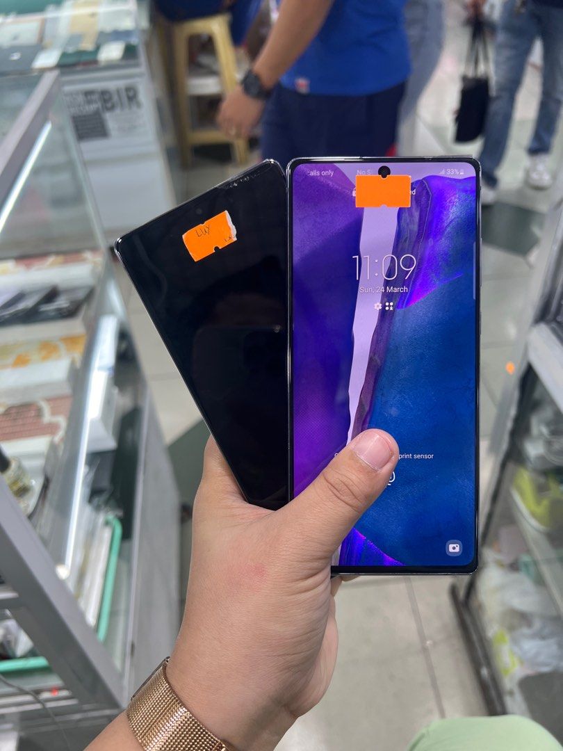 Samsung Note 20 256gb Dualsim FU (Category: Samsung) located in San Juan City. Submitted by javedsgadgetshop (Listing ID 1294730632, Image 2). Description: OPEN FOR INSTALLMENT VIA CREDIT CARD/GGIVES & SWAP/TRADE-IN! WE BUY AND SELL ( ANYKINDS OF UNIT BINIBILI PO NAMIN)! PTPA : Padelete po f bawal Read ❗️Onhand ‼️ Samsung Note 20 •256gb •NTC Variant •Good batt health •Factory Unlock •95% Smoothness •No hidden issue | No Repaired •100% Authentic |