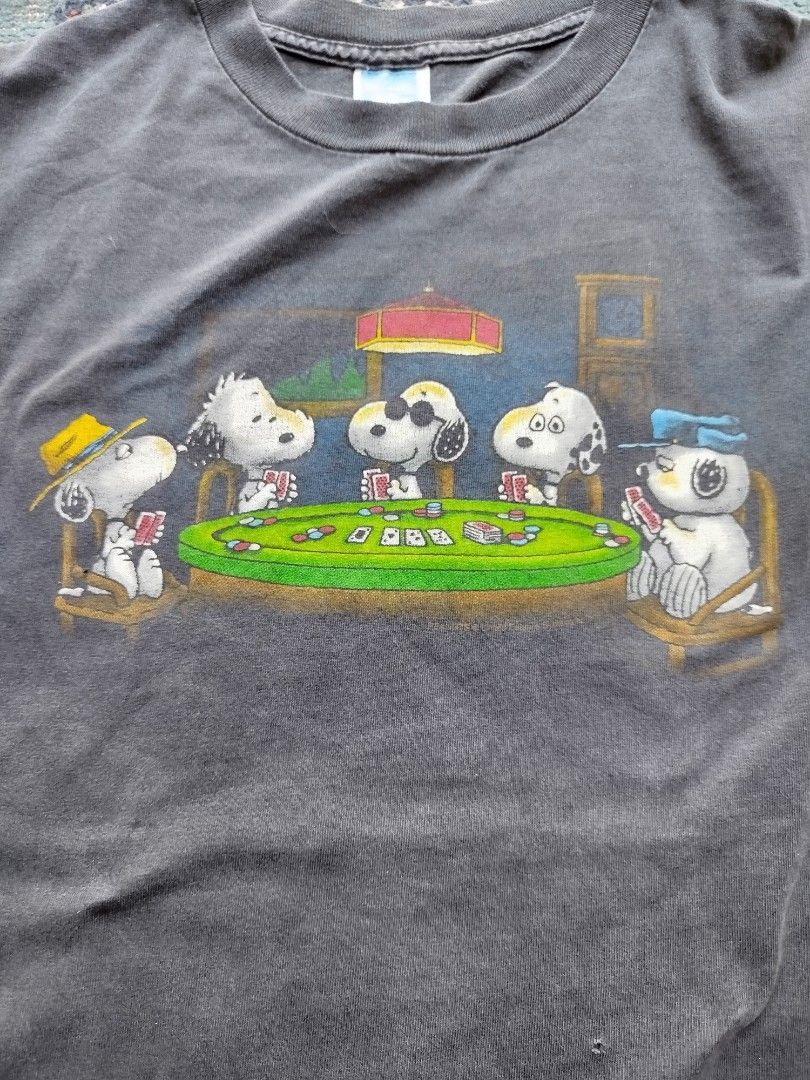 snoopy playing poker t shirt