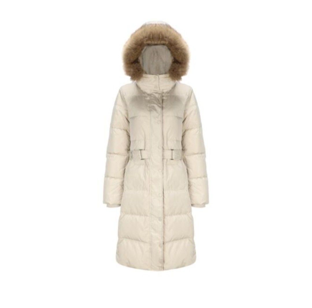 Universal Traveller Winter Coat Ivory Women s Fashion Coats Jackets and Outerwear on Carousell