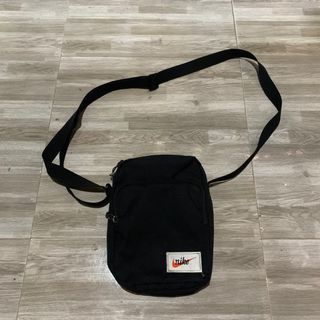 Nike sling bag