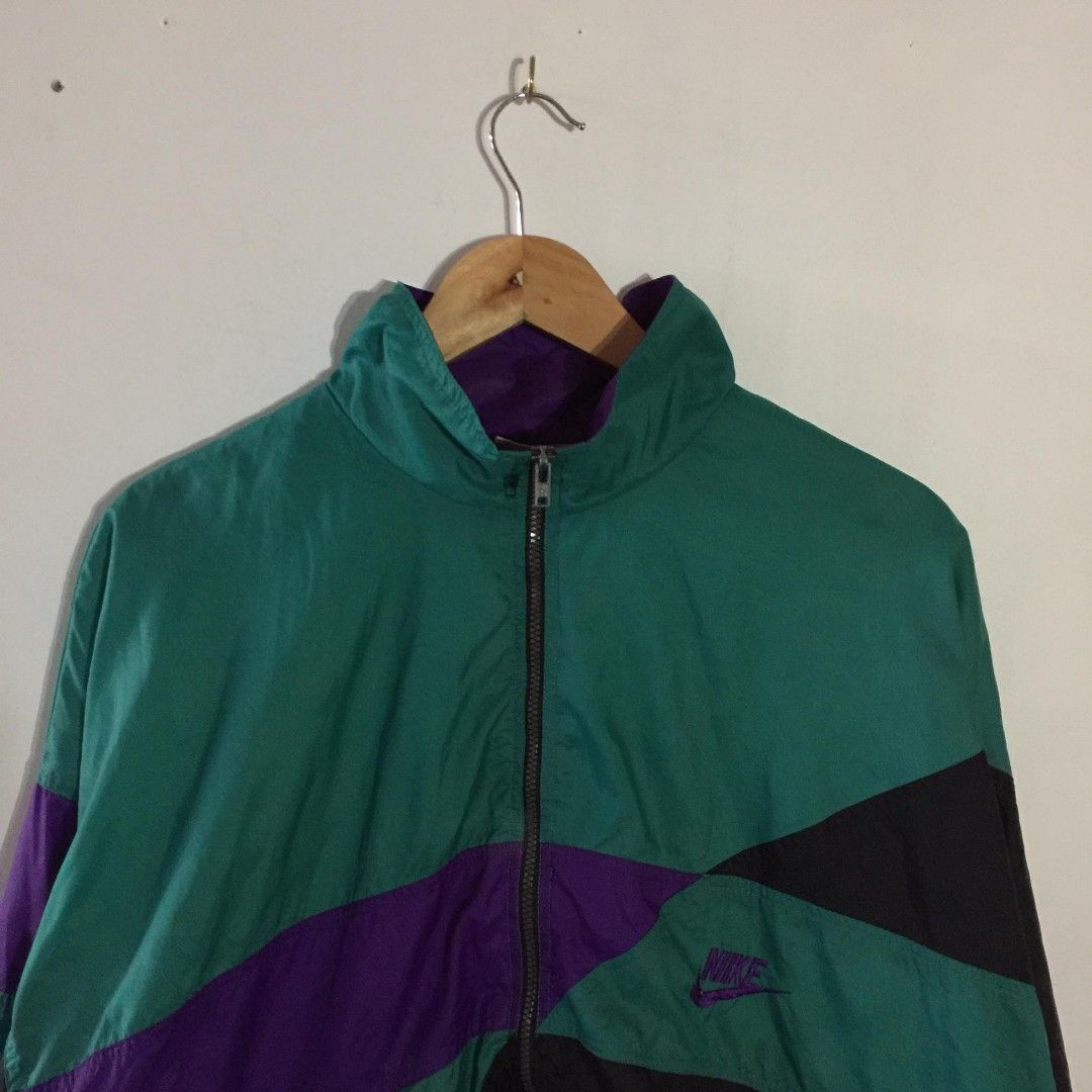 VINTAGE NIKE WINDBREAKER Men s Fashion Coats Jackets and Outerwear on Carousell
