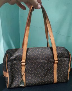 (Category: ) located in . Submitted by laniestore (Listing ID 1294644293, Image 1). Description: .