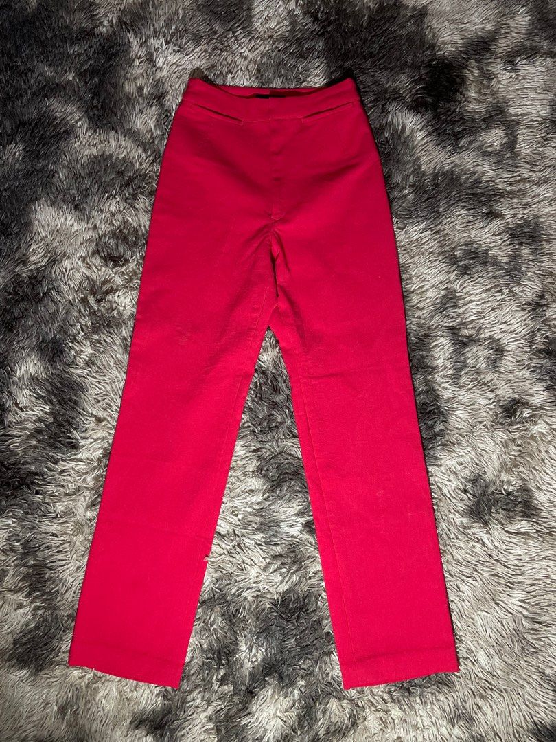 Y’s Yohji Yamamoto Pants (Category: Other Bottoms) located in Valenzuela. Submitted by secret_closet_ph (Listing ID 1294660364, Image 1). Description: Y’s Yohji Yamamoto Stretch pants Small Waist: 25-28 (stretchable) Length: 38 Inseam: 28 Thigh: 8 Knee: 8 Leg opening: 7 9/10 condition Authentic 1,999 Pesos.