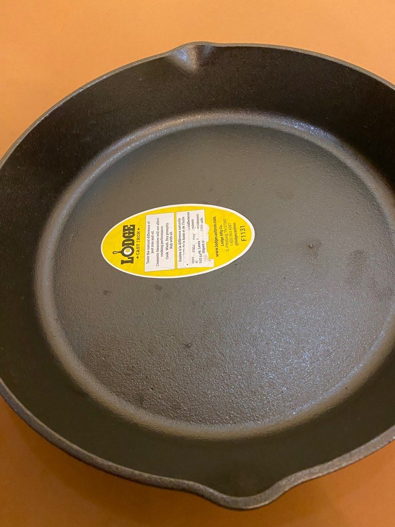 10” Lodge Cast Iron (Category: Cookware & Accessories) located in Tagaytay City. Submitted by secondbeing (Listing ID 1294951705, Image 1). Description: .