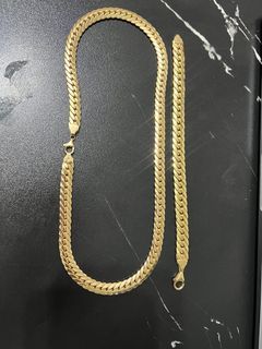 18k Gold Bracelet and Necklace ( Set)