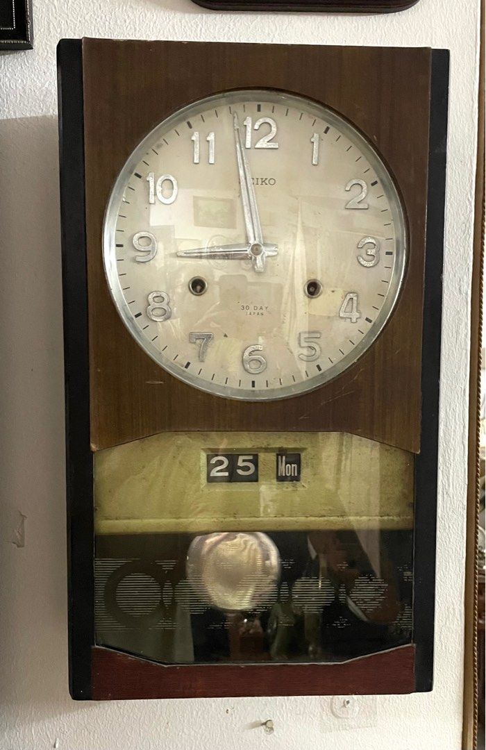 CLEARANCE Vintage Seiko Mechanical 30 Day with Day Date Clock Size 26x12x43cms