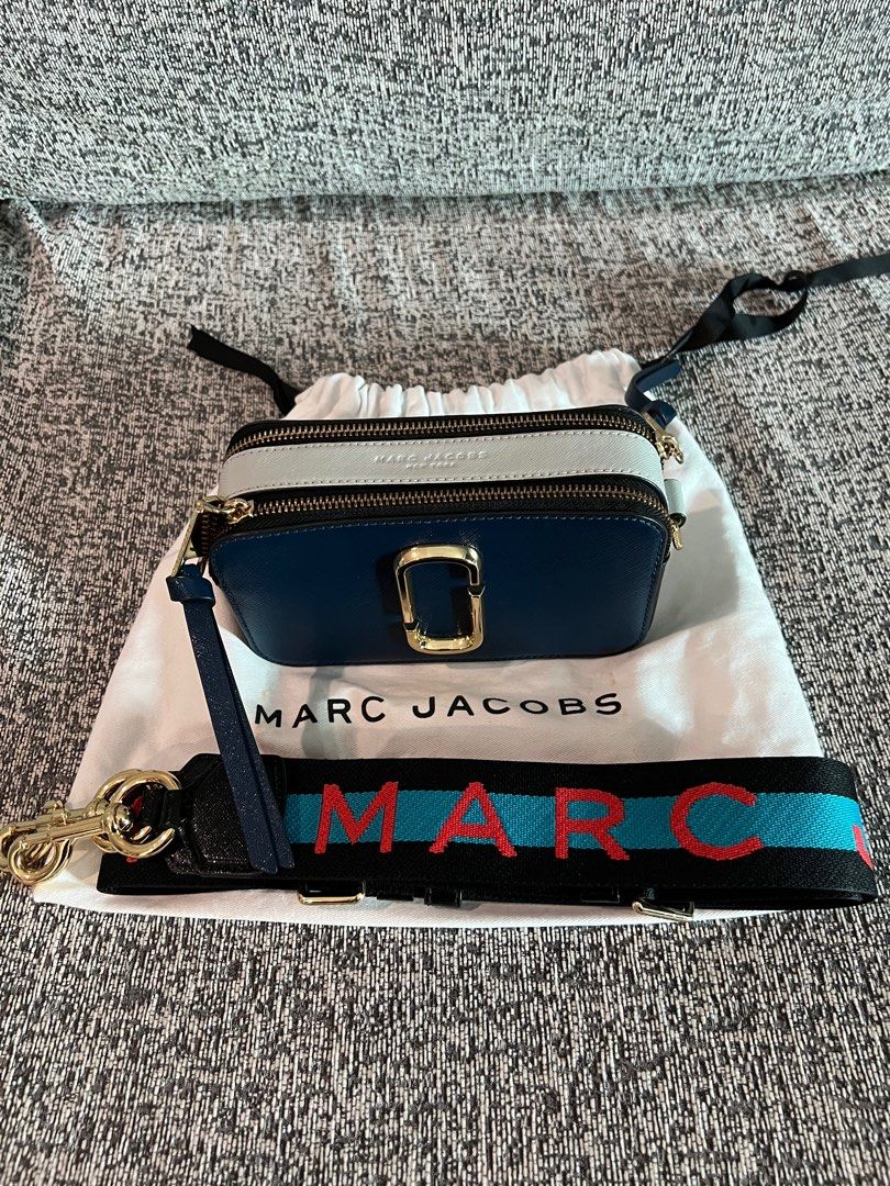 Authentic marc jacobs snapshot bag on sale