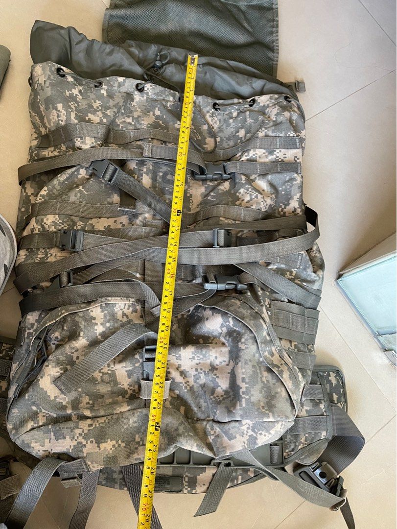 Backpack Military US army MOLLE Rucksack (Category: Backpacks) located in Manila. Submitted by jacob.so (Listing ID 1294737920, Image 2). Description: US Army MOLLE rucksack Backpack Dry good condition Good quality Large size Including vest Call now.