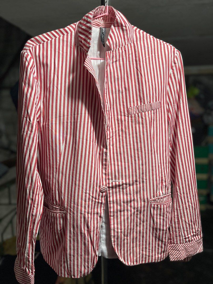 Blazer stripes (Category: Others Tops) located in Angono. Submitted by kasstuff (Listing ID 1294956041, Image 2). Description: Very nice in person, diko na nagagamit since may uniform na..