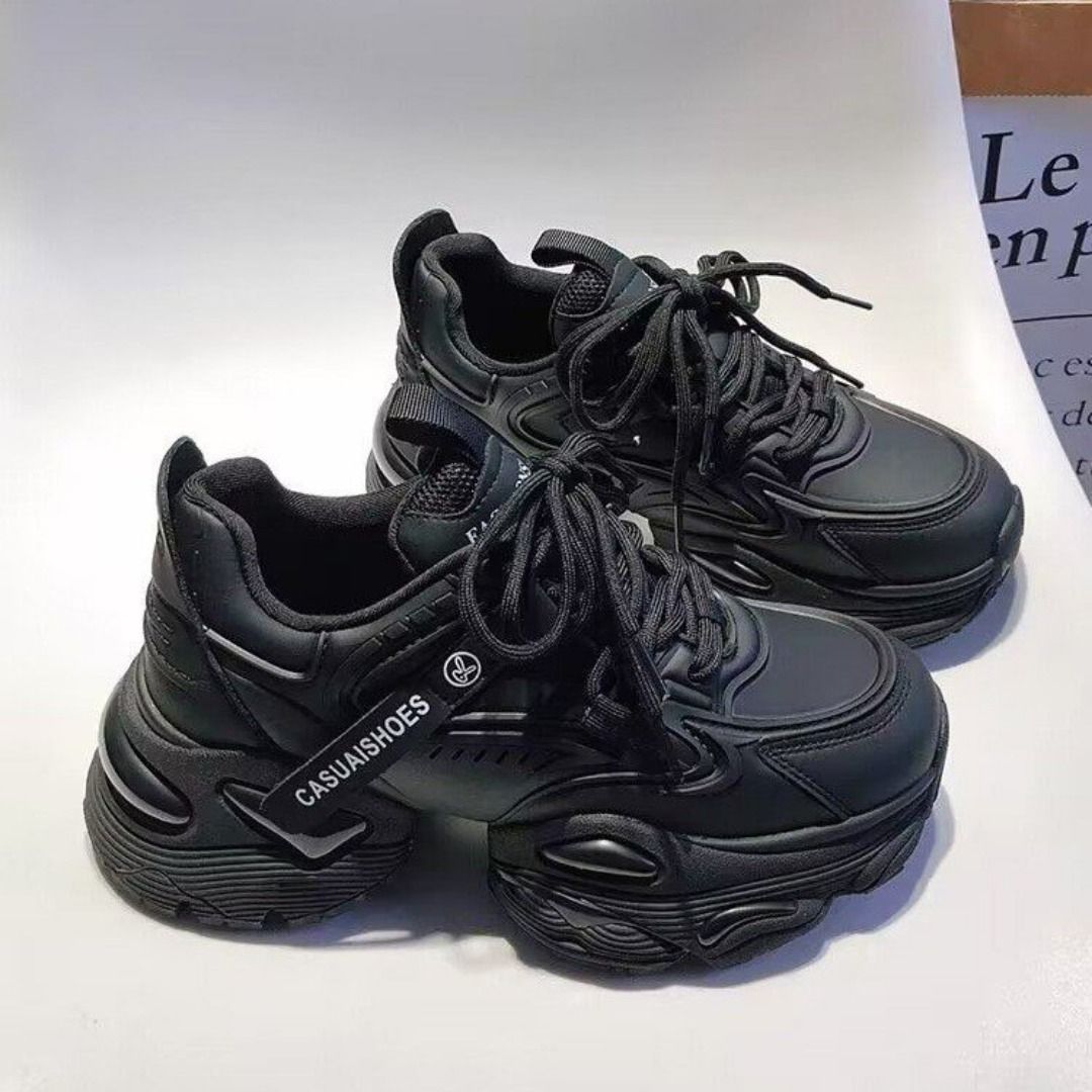 BRAND NEW IN STOCK Korean Designed and Made Korean Ulzzang Women s Chunky Sneakers Thick Bottom