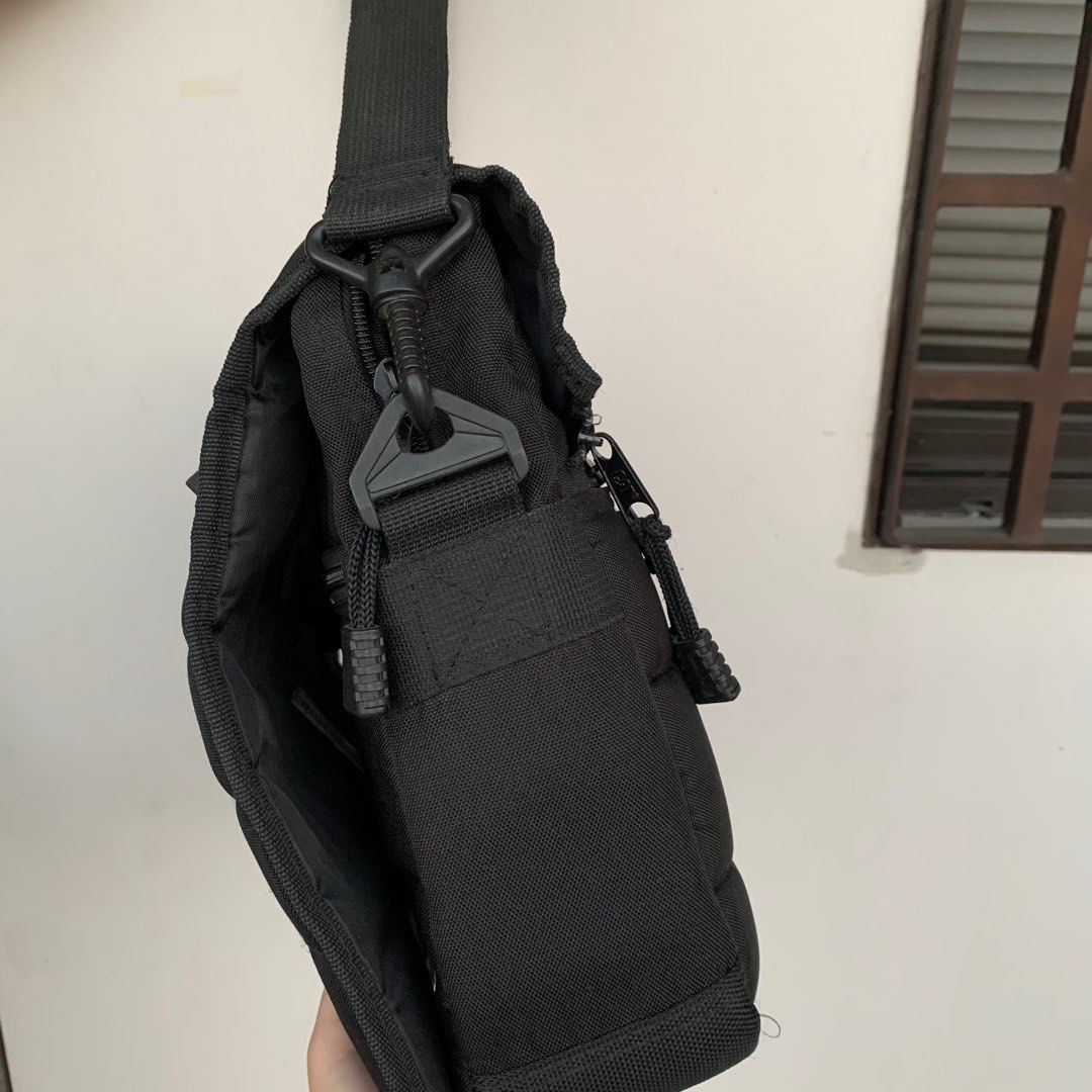 CAT SLING BAG (Category: Sling Bags) located in Paranaque City. Submitted by myunsterious (Listing ID 1294924941, Image 3). Description: .