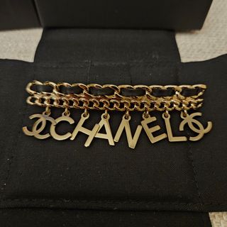 （分類：）位於 。 由 preloved_armoires 提交（商品編號 1294965245，圖片 1）。簡介： 。