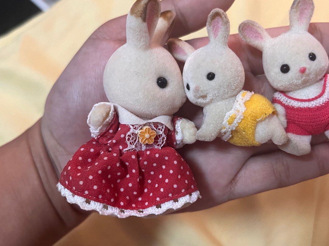 Choco rabbit sylvanian families (Category: Designer & Blind Box Toys) located in Amadeo. Submitted by crysanthez01510 (Listing ID 1294826998, Image 1). Description: .