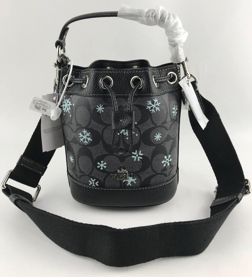 Demsey mini bucket (Category: Luxury Bags & Wallets) located in Pasig City. Submitted by mgmanila (Listing ID 1294879095, Image 1). Description: Sale!! 1,900 only .