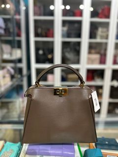 (Category: ) located in . Submitted by closetcompany (Listing ID 1294926000, Image 1). Description: .