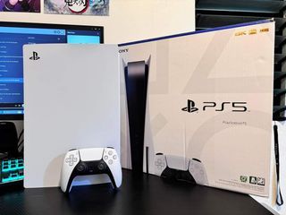 FOR SALE PS5 CONSOLE DISC VERSION