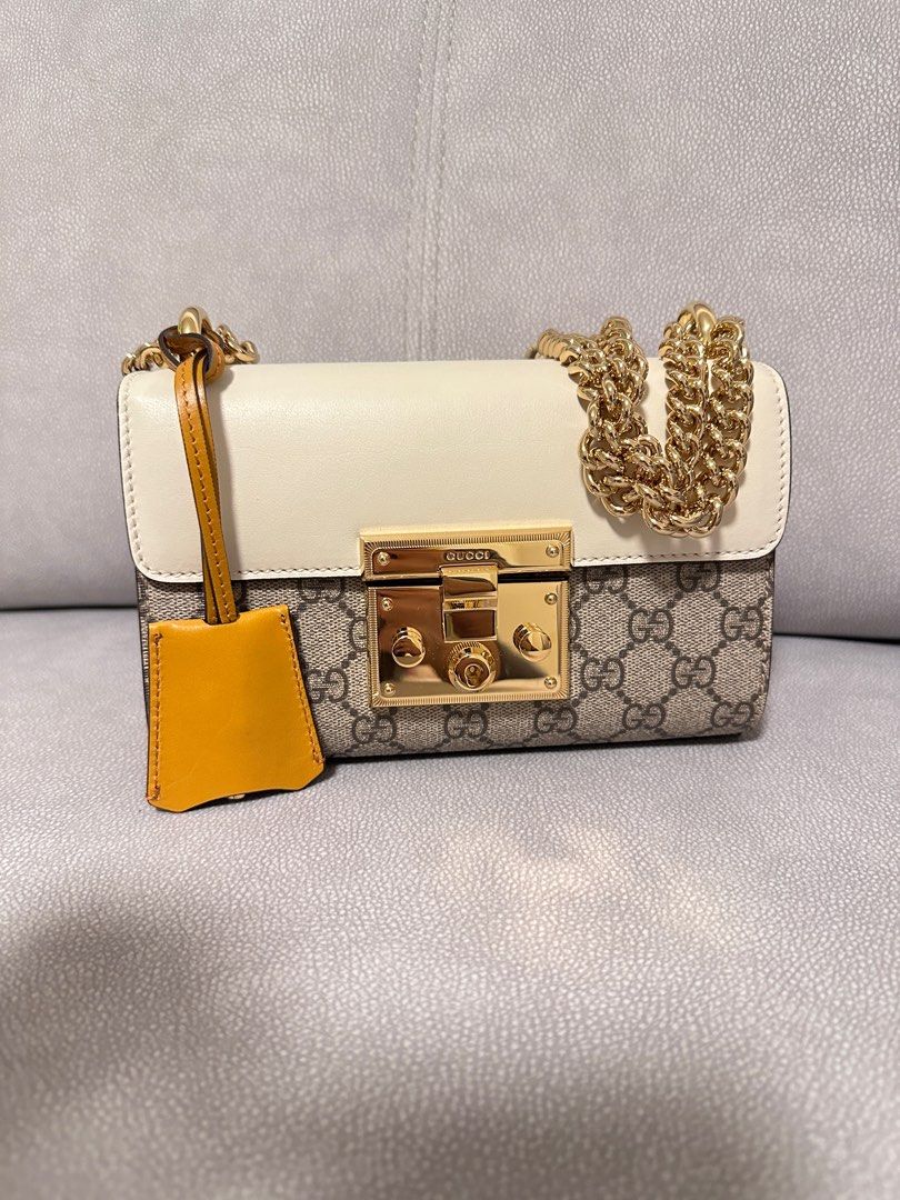 GUCCI PADLOCK SMALL GG SHOULDER BAG