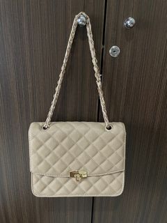 (Kategori: ) berada di . Dikirim oleh odies26 (ID iklan 1294865059, Gambar 1). Deskripsi: .