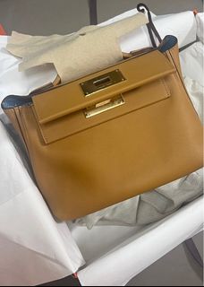 （分類：）位於 。 由 weeeeeeeeee_ya 提交（商品編號 1294993861，圖片 1）。簡介： 。
