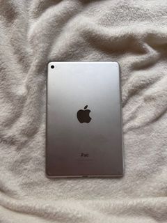 iPad Mini 4 (DEFECTIVE)