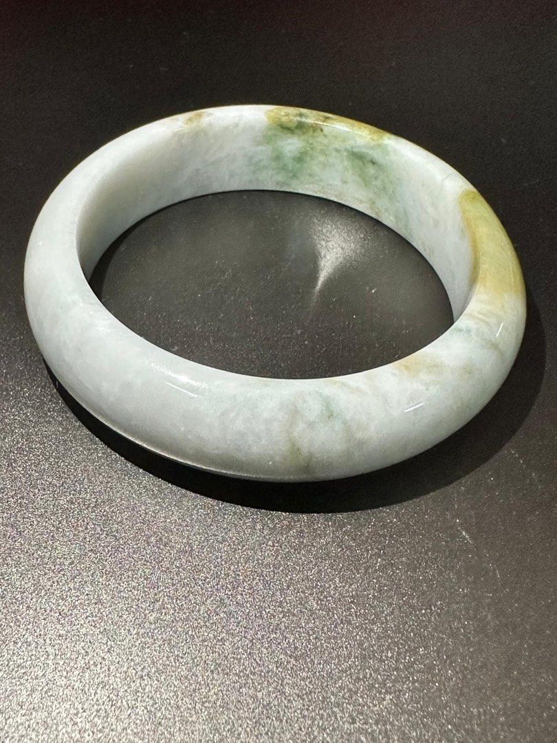 Jade Bangle (Category: Bracelets) located in Singapore. Submitted by jack200617 (Listing ID 1292858080, Image 5). Description: Type A Jade bangle size57.5mm.