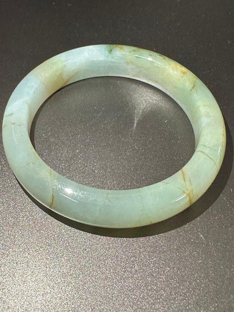 Jade Bangle (Category: Bracelets) located in Singapore. Submitted by jack200617 (Listing ID 1292858080, Image 1). Description: Type A Jade bangle size57.5mm.