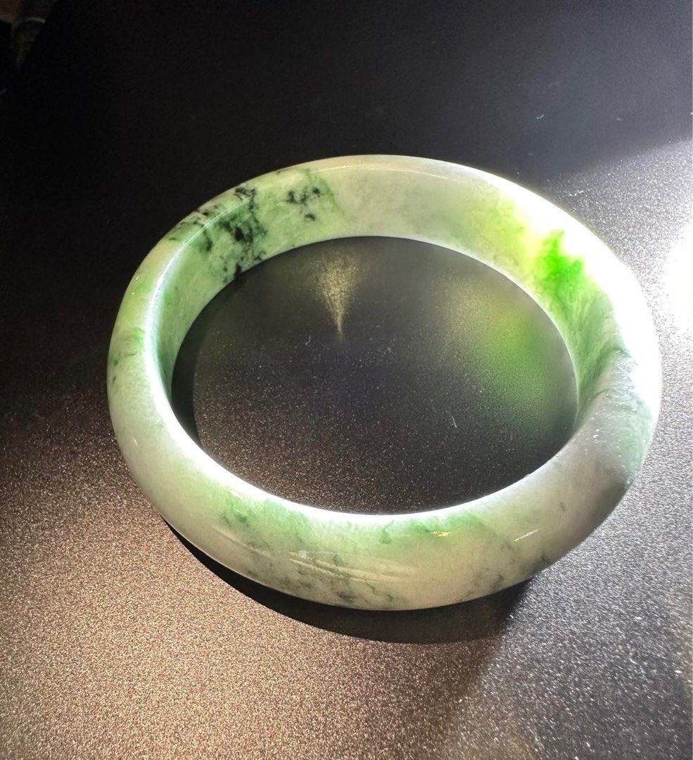 Jade Bangle (Category: Bracelets) located in Singapore. Submitted by jack200617 (Listing ID 1292858080, Image 3). Description: Type A Jade bangle size57.5mm.