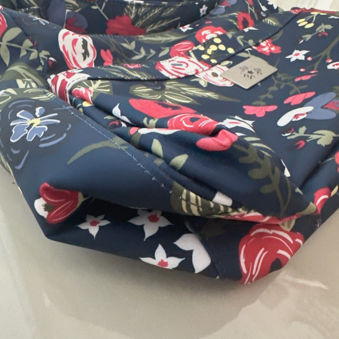Jujube Midnight Posy Hobobe