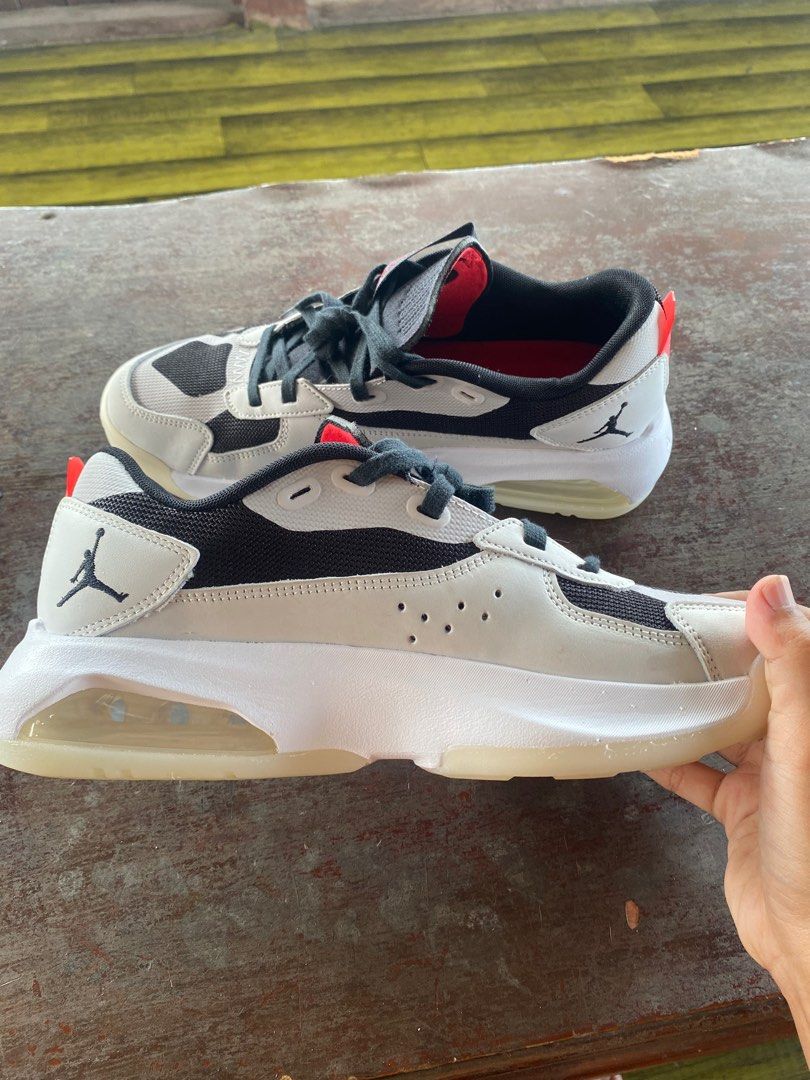 Kasut Air Jordan 200E