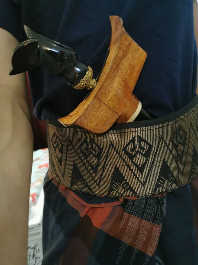 Keris Selit Pelengkap Busana Melayu, Men's Fashion, Muslim Wear, Accessories on Carousell