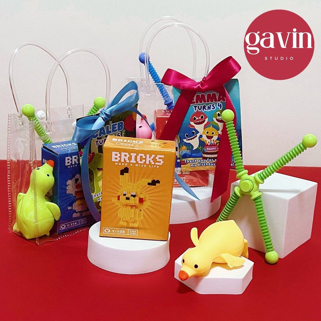 Kids Goodie Bag Birthday Goodie Bags Party Favours Favors Door Gift Children s Day Gift Bricks Lego Squishy Toys Pop Tube Fidget Spinner Toy Easter
