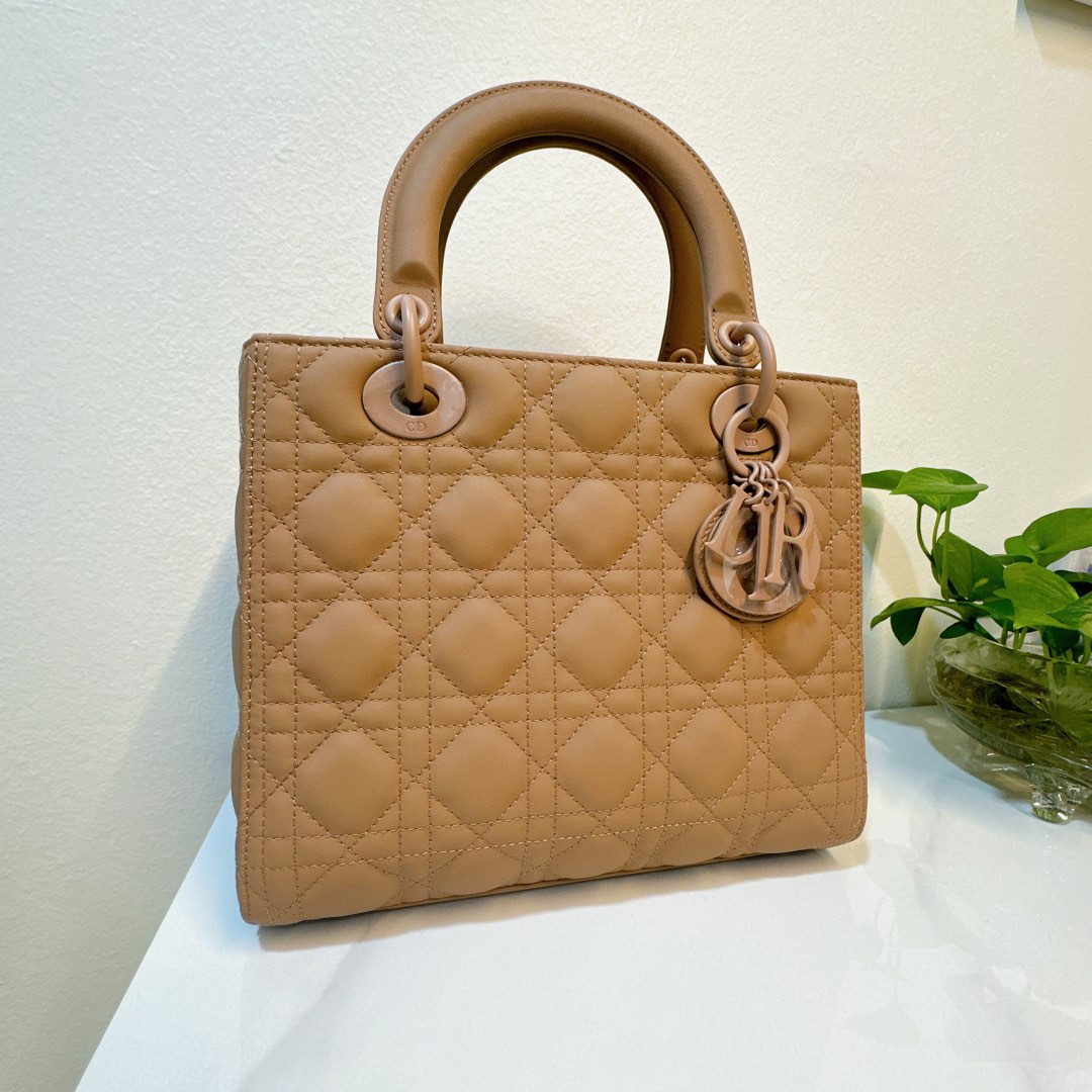 Lady dior matt store