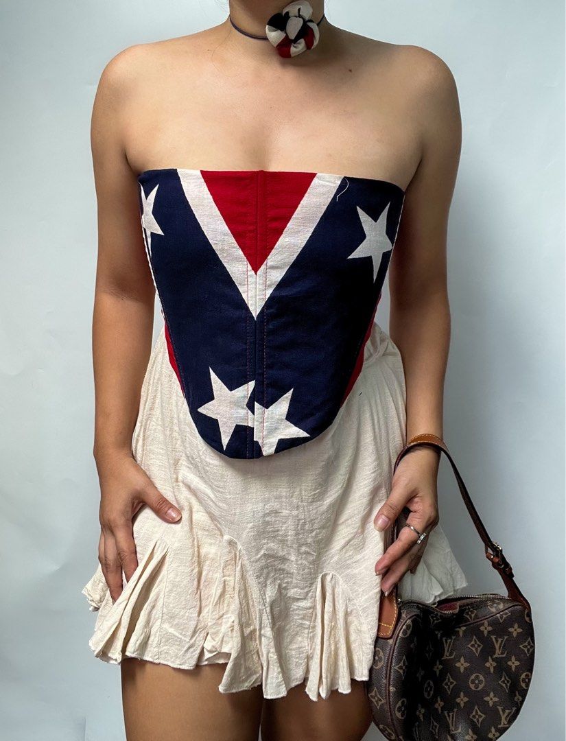 Linen 6 boned corset (Category: Blouses) located in San Pablo. Submitted by buttonsandcollars (Listing ID 1294889574, Image 3). Description: 🍁6 boned corset Linen Captain Barbel tube Reworked with Back Tie 🔔FREE CHOCKER Small to Medium Code: Barbel Mine 695.