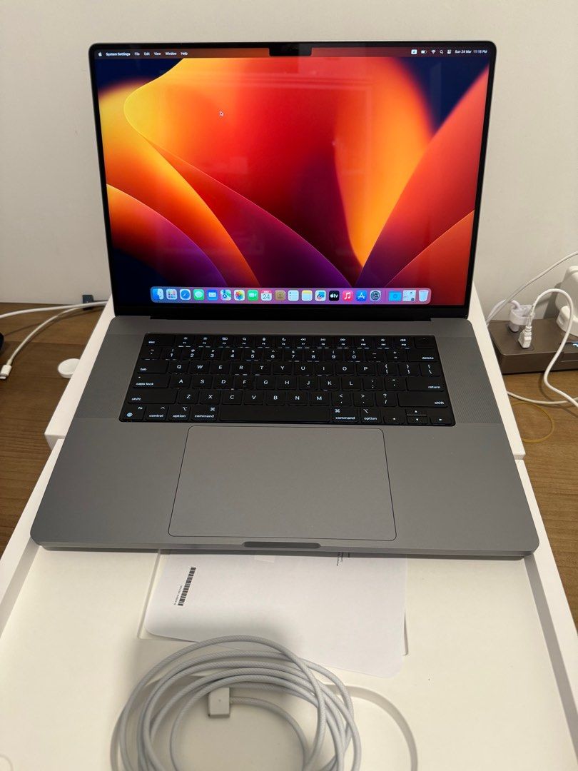 MacBook Pro 16吋M1 Pro 16+ 512g 有apple care plus, 電腦＆科技 