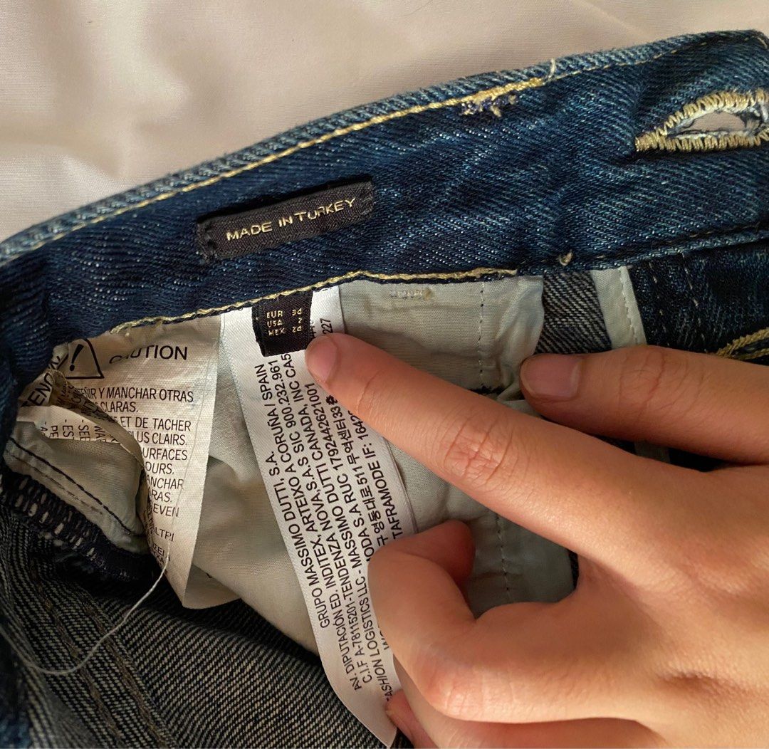 Massimo Dutti Dark Blue Straight Leg Jeans (Category: Jeans) located in Paranaque City. Submitted by ttatiana (Listing ID 1294900157, Image 3). Description: Bought for P4,500 Waist taken in to fit size 24 See measurements for reference Waist laid flat 12.5, hips laid flat 18.