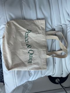 Museum of peace and quiet tote bag