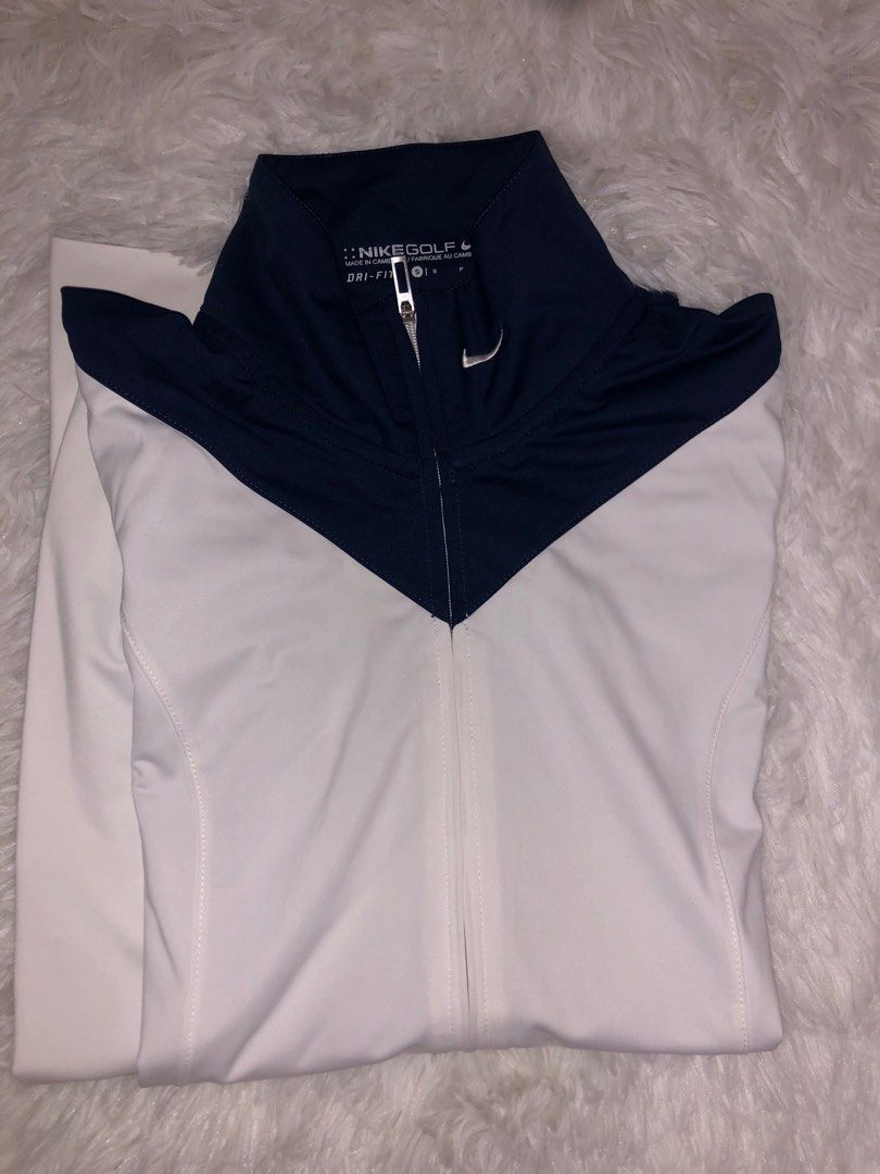 NIKE GOLF DRI-FIT JACKET (Category: Golf) located in Pasig City. Submitted by jamcolecciones (Listing ID 1294955318, Image 1). Description: Worn once in the golf Tournament. I gained weight. Dont fit anymore. This is 5-6K in the mall 😊.