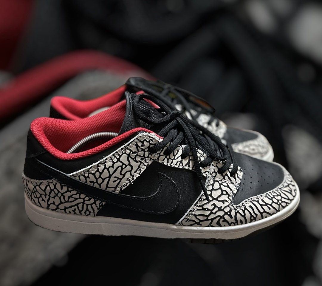 Nike sb supreme black cement sale