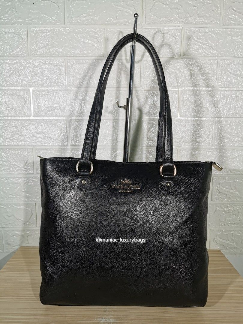 Coach bay tote shop