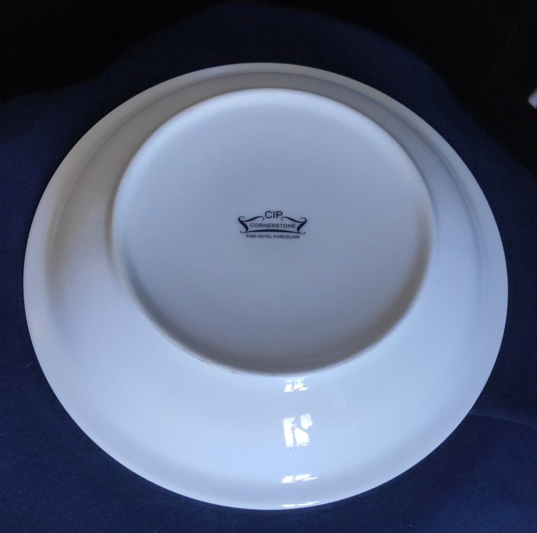 Quality plates (Category: Dinnerware & Cutlery) located in Mandaue City. Submitted by fsmfsm (Listing ID 1294841247, Image 2). Description: 4 pcs 9" diameter 1/2 " depth hotel quality.