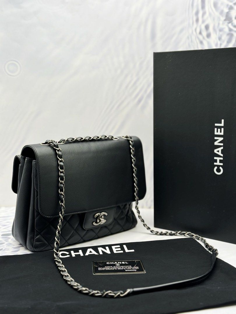 RAYA SALE CHANEL SEASONAL FLAP BAG IN BLACK CAVIAR LEATHER YEAR 2018 FULL SET