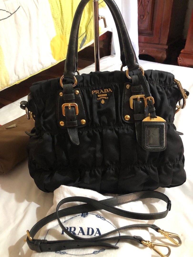 Sale!Authentic Bag nylon gaufre (Category: Luxury Bags & Wallets) located in Mandaluyong City. Submitted by bmorig (Listing ID 1294826864, Image 2). Description: Super low price with long strap with dustbag with box Pls check ther details photos nalang free shipping money back guarantee if proven mo na fake.