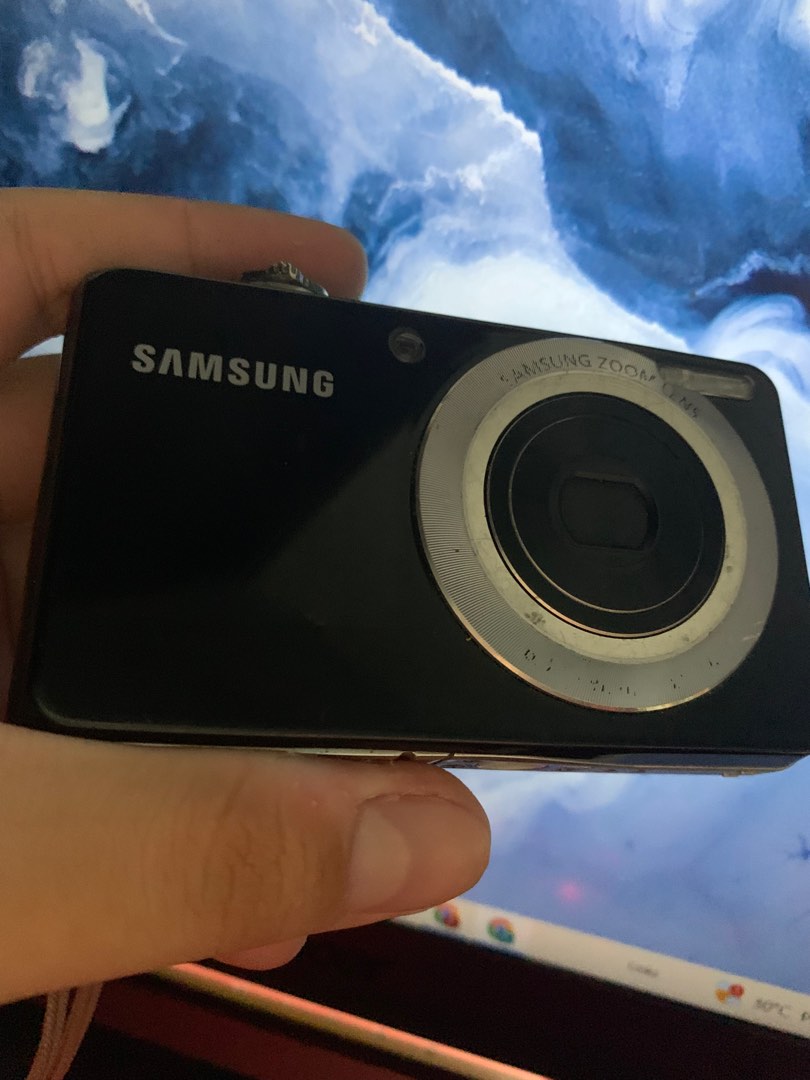 Samsung Digital Camera, Photography, Cameras on Carousell