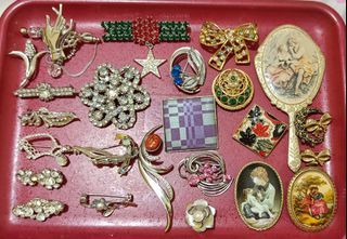 Selection vintage Mix Brooches Japan Accessories