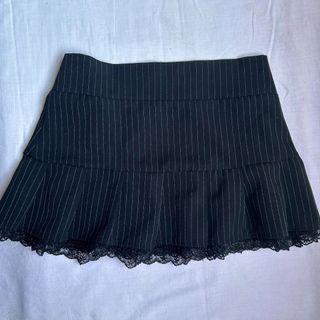 Striped Lace Pleated Mini Skirt