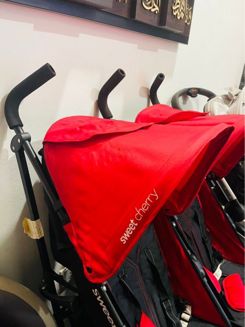 Stroller (Category: Strollers) located in Besut. Submitted by ainnabiha (Listing ID 1294944531, Image 3). Description: Stroller untuk baby twin .