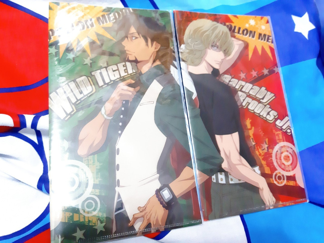 【周邊出清】TIGER&BUNNY 虎徹+巴納比 虎兔 L夾 口罩夾 送墊板 資料夾, 書籍、休閒與玩具, 玩具、公仔、桌遊在旋轉拍賣