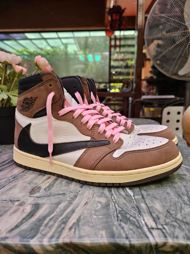 Travis Scott AJ1 High