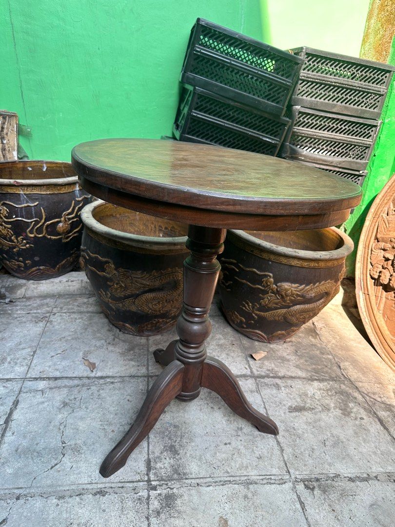 Vintage Narra Coffee table (Category: Tables & Sets) located in Quezon City. Submitted by anjherga27 (Listing ID 1294905508, Image 1). Description: .