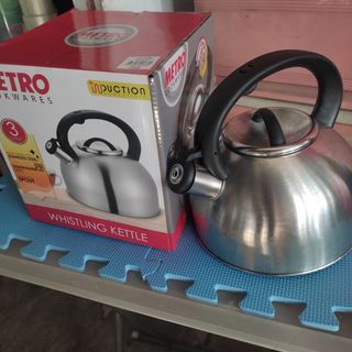 Whistling Kettle Stainless Steel Induction Compatible BRAND NEW